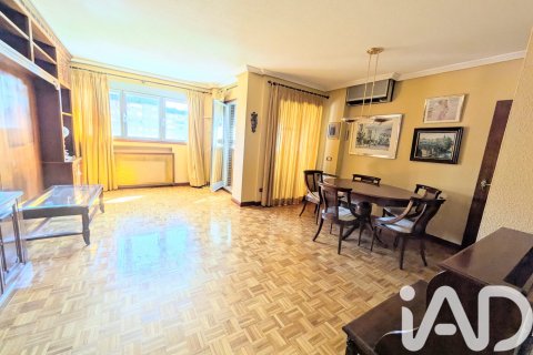 Продажа квартиры в Мадрид, Испания 3 спальни, 118м2 №188374 - фото 12