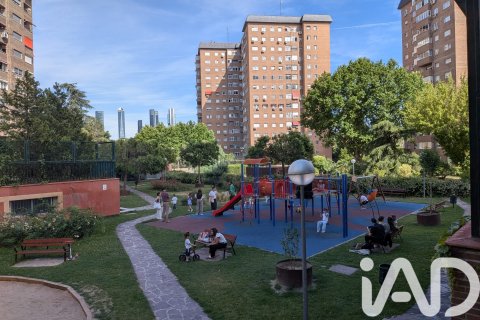 Продажа квартиры в Мадрид, Испания 3 спальни, 118м2 №188374 - фото 8