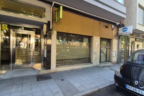 Commercial property à vendre à Leon, Espagne, 85 m2 No. 188370 - photo 4