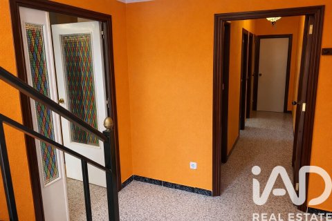Продажа дома в Дос Германас, Севилья, Испания 4 спальни, 137м2 №173012 - фото 4
