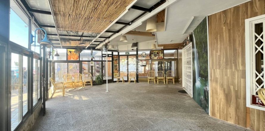 Cafe / restaurant in Cala Millor, Mallorca, Spain 150 sq.m. No. 195910