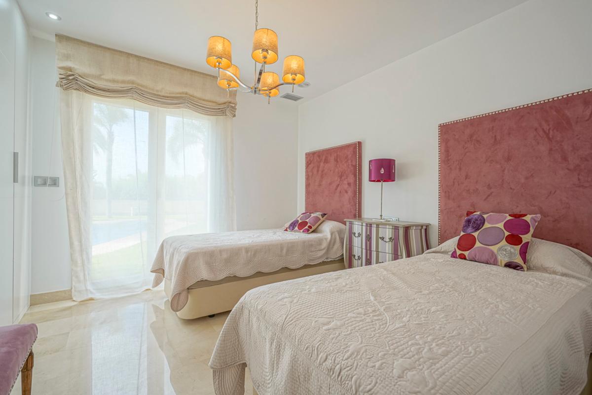 Villa in Benissa, Alicante, Spanien 4 Schlafzimmer, 464 m2 Nr. 80572