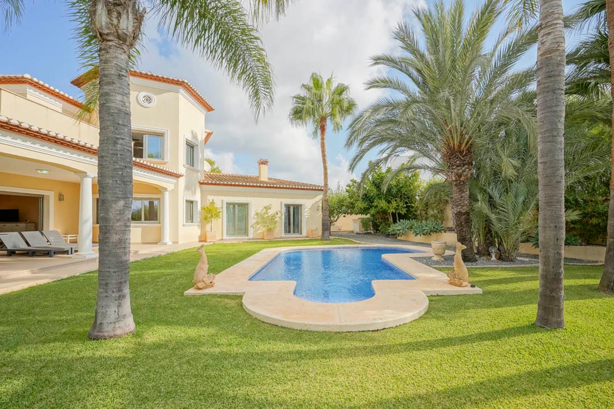 Villa in Benissa, Alicante, Spanien 4 Schlafzimmer, 464 m2 Nr. 80572