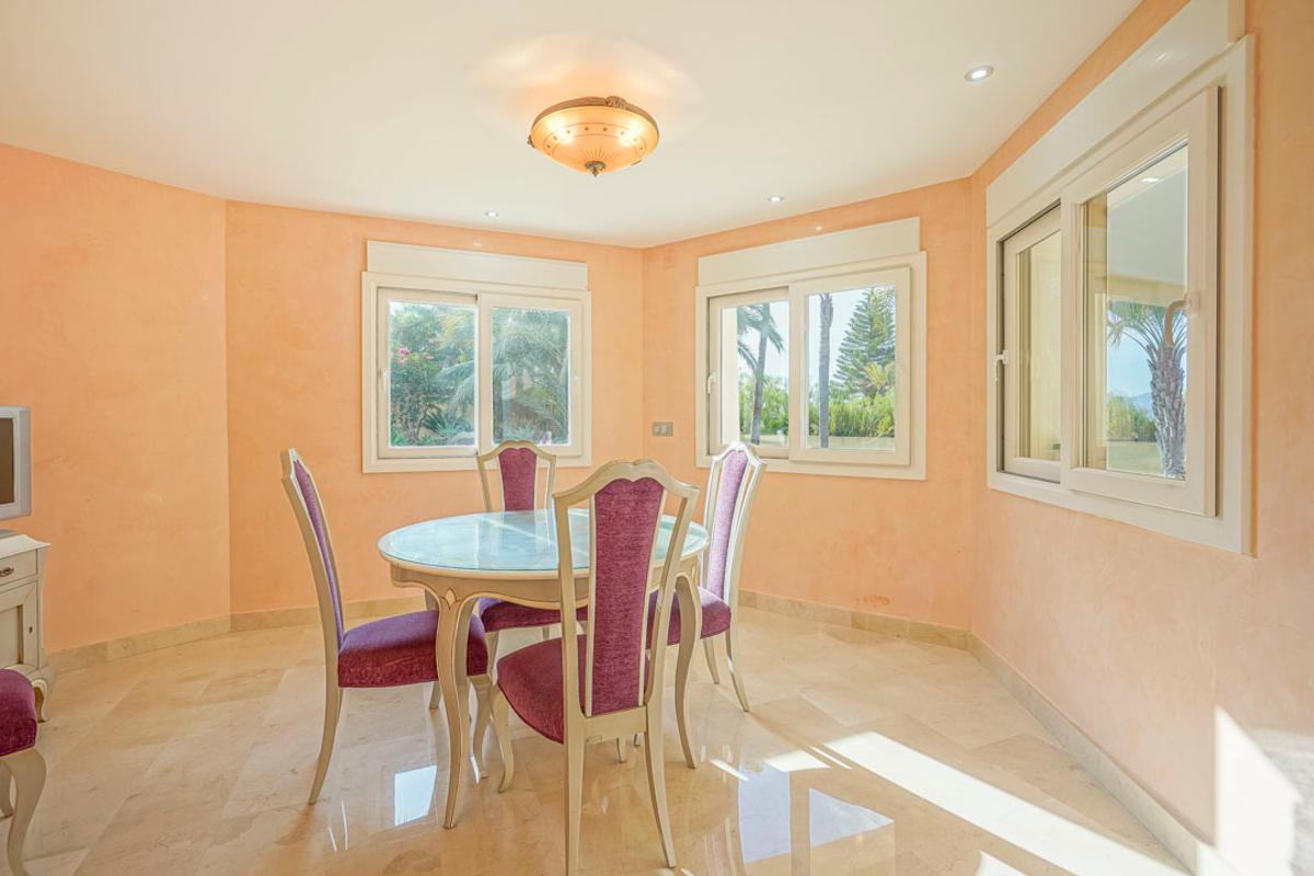 Villa in Benissa, Alicante, Spanien 4 Schlafzimmer, 464 m2 Nr. 80572