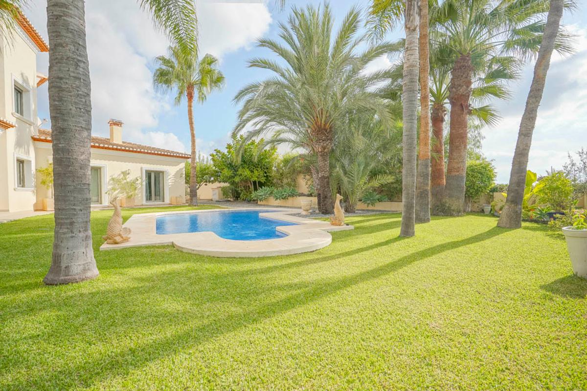 Villa in Benissa, Alicante, Spanien 4 Schlafzimmer, 464 m2 Nr. 80572
