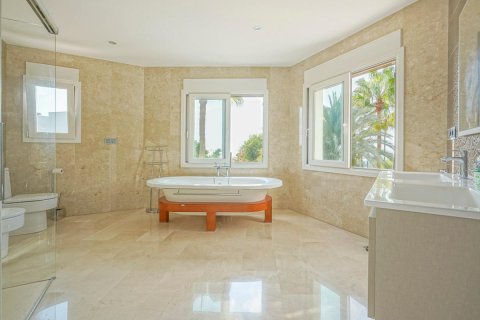 Villa for sale Benissa, Alicante, Spain 4 bedrooms, 464 sq.m. No. 80572 - photo 10