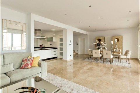 Villa for sale Moraira, Alicante, Spain 4 bedrooms, 559 sq.m. No. 80571 - photo 4