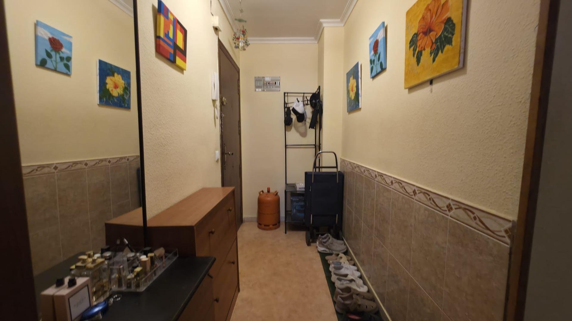 Appartamento a Torrevieja, Alicante, Spagna 3 camere da letto, 86 mq. N° 183098