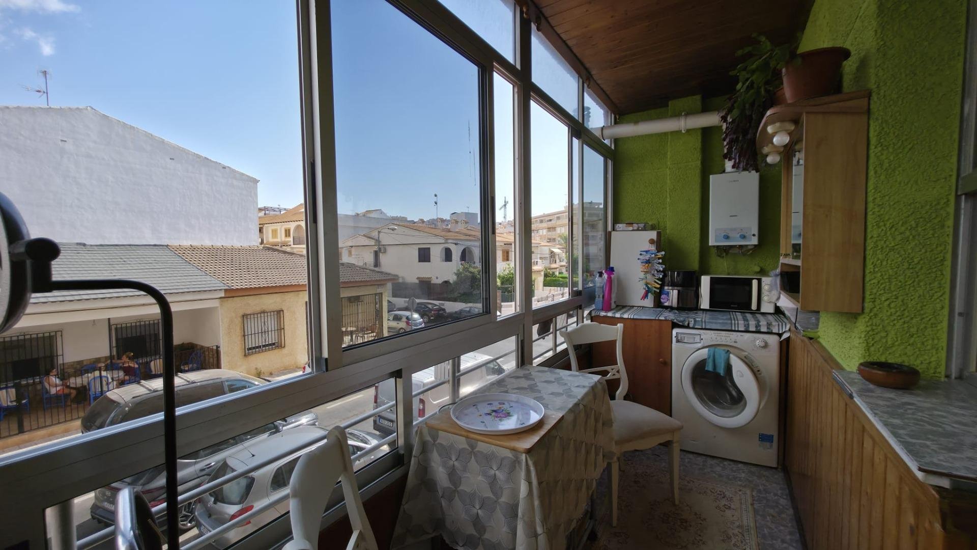 Appartamento a Torrevieja, Alicante, Spagna 3 camere da letto, 86 mq. N° 183098