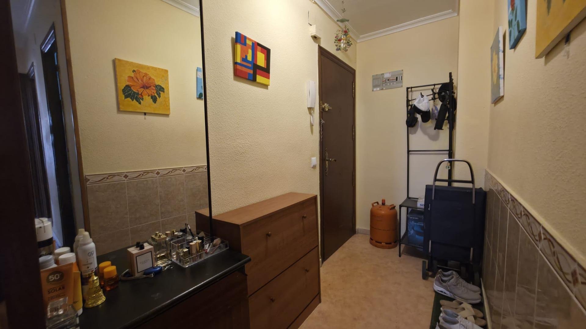 Appartamento a Torrevieja, Alicante, Spagna 3 camere da letto, 86 mq. N° 183098