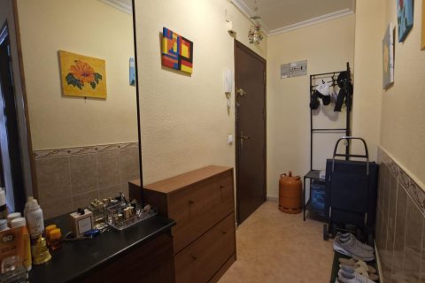 Apartamento en venta en Torrevieja, Alicante, España 3 dormitorios, 86 m2 No. 183098 - foto 5