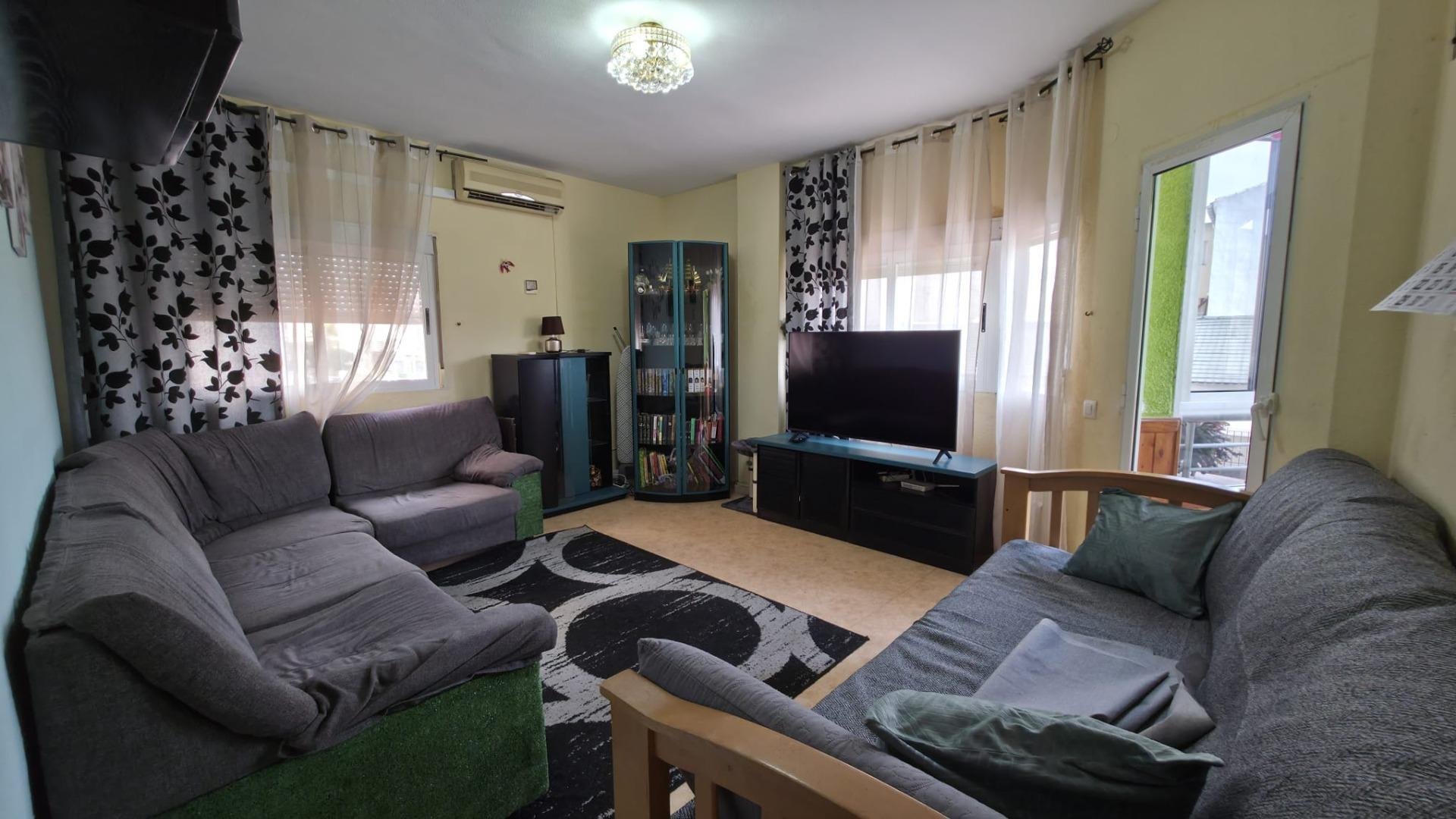 Appartamento a Torrevieja, Alicante, Spagna 3 camere da letto, 86 mq. N° 183098