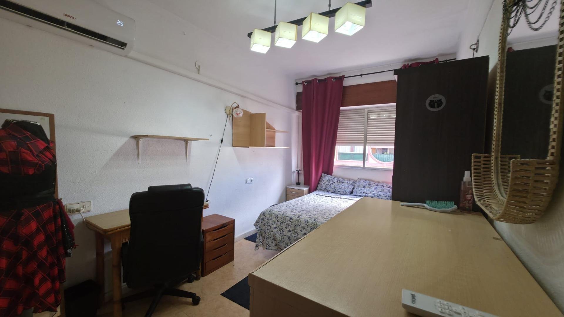 Appartamento a Torrevieja, Alicante, Spagna 3 camere da letto, 86 mq. N° 183098