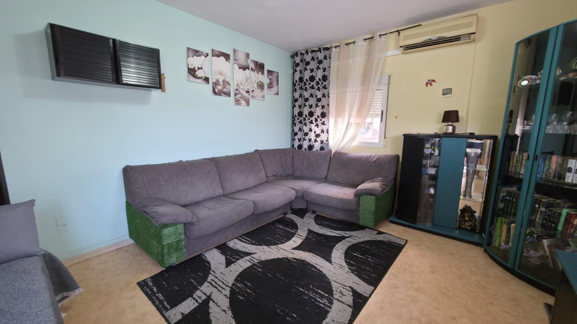 Appartamento a Torrevieja, Alicante, Spagna 3 camere da letto, 86 mq. N° 183098