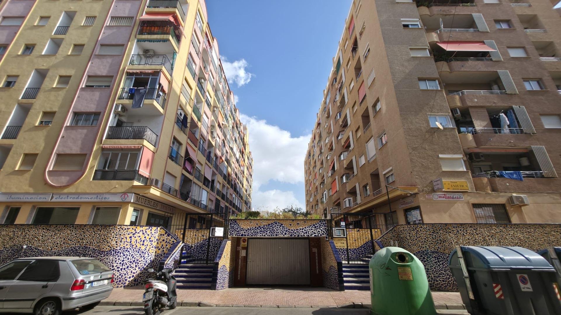 Appartamento a Torrevieja, Alicante, Spagna 3 camere da letto, 86 mq. N° 183098