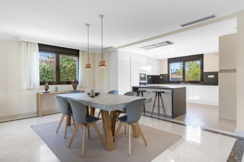 Huvila myytävänä La Gaspara, Malaga, Espanja, 3 makuuhuonetta, 170 m2 No. 136890 - kuva 28