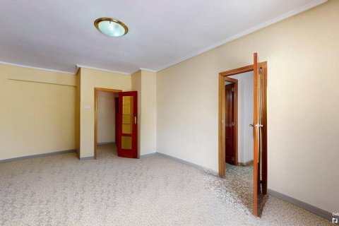 Huoneisto myytävänä Valencia, Espanja, 4 makuuhuonetta, 93 m2 No. 139900 - kuva 9