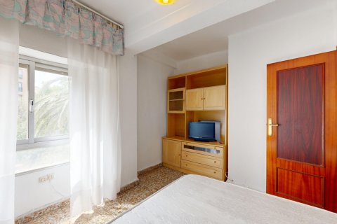 Huoneisto myytävänä Valencia, Espanja, 4 makuuhuonetta, 93 m2 No. 139900 - kuva 14