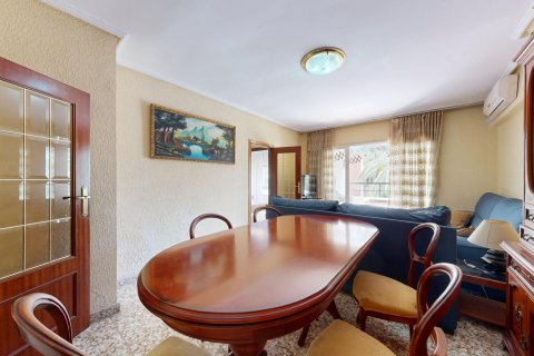 Huoneisto myytävänä Valencia, Espanja, 4 makuuhuonetta, 93 m2 No. 139900 - kuva 5