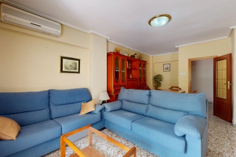 Huoneisto myytävänä Valencia, Espanja, 4 makuuhuonetta, 93 m2 No. 139900 - kuva 6
