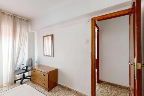 Huoneisto myytävänä Valencia, Espanja, 4 makuuhuonetta, 93 m2 No. 139900 - kuva 21