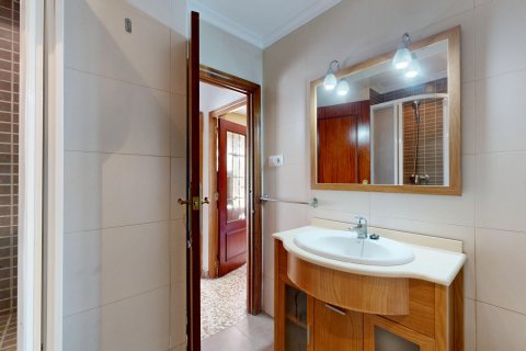 Huoneisto myytävänä Valencia, Espanja, 4 makuuhuonetta, 93 m2 No. 139900 - kuva 29