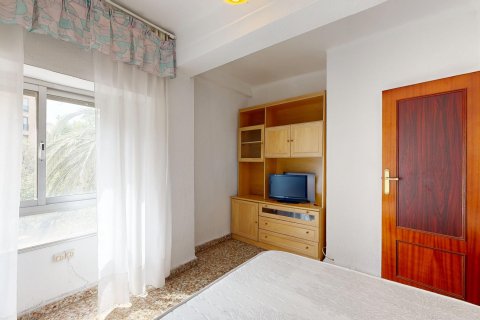 Huoneisto myytävänä Valencia, Espanja, 4 makuuhuonetta, 93 m2 No. 139900 - kuva 15