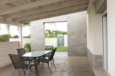 Villa till salu Monserrat, A Coruna, Spanien 4 sovrum, 141 kvm. Nr. 139901 - foto 16