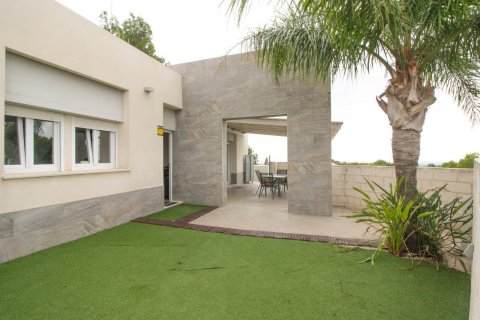 Villa till salu Monserrat, A Coruna, Spanien 4 sovrum, 141 kvm. Nr. 139901 - foto 18