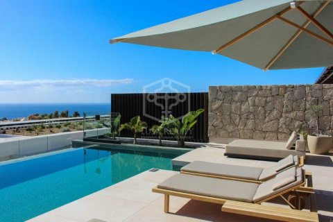 Villa à vendre à Adeje, Tenerife, Espagne, 3 chambres, 375 m2 No. 177892 - photo 2