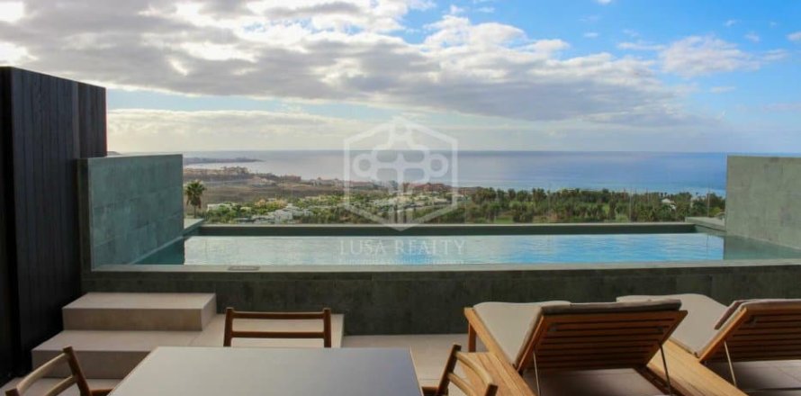 Villa à Adeje, Tenerife, Espagne 2 chambres, 158 m2 No. 177893