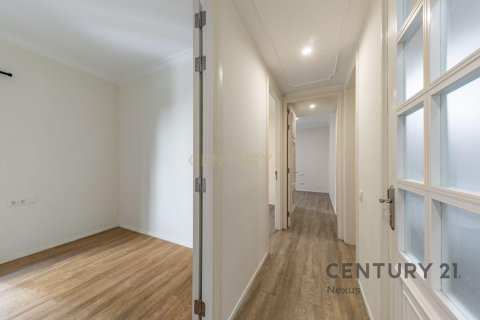 Apartment for sale in Barcelona, Spain 2 bedrooms, 85 sq.m. No. 196026 - photo 5