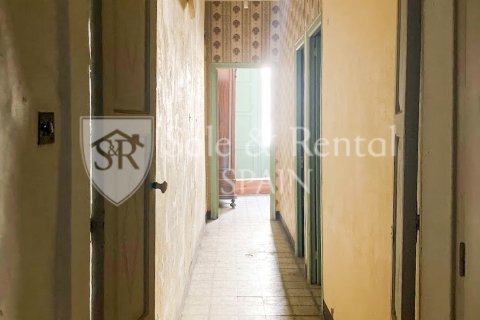 Commercial property for sale in Blanes, Girona, Spain 6 bedrooms, 200 sq.m. No. 196024 - photo 18