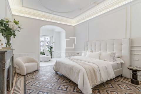 Apartment à vendre à Barcelona, Espagne, 4 chambres, 215 m2 No. 194976 - photo 19