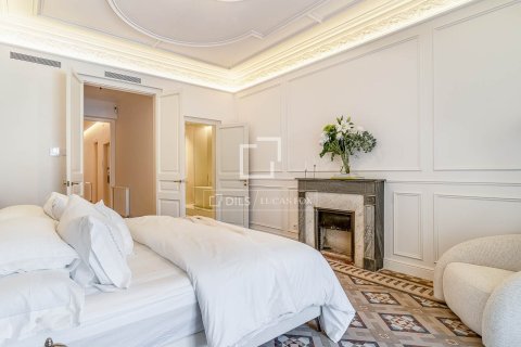 Apartment à vendre à Barcelona, Espagne, 4 chambres, 215 m2 No. 194976 - photo 21