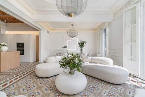 Apartment à vendre à Barcelona, Espagne, 4 chambres, 215 m2 No. 194976 - photo 2