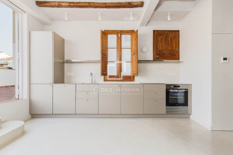 Ático en venta en Barcelona, España 2 dormitorios, 58 m2 No. 194970 - foto 8