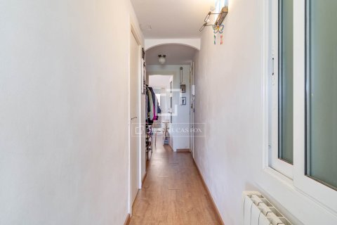 Apartament w Barcelona, Hiszpania 2 sypialnie, 62 mkw. nr 194975 – zdjęcie 17