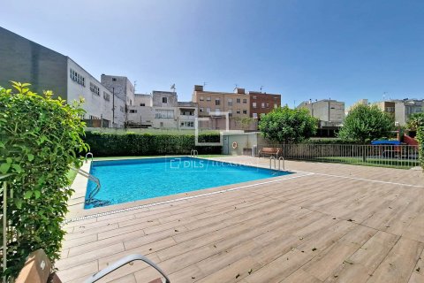 Apartamento en venta en Vilanova i la Geltrú, Barcelona, España 3 dormitorios, 80 m2 No. 194971 - foto 3