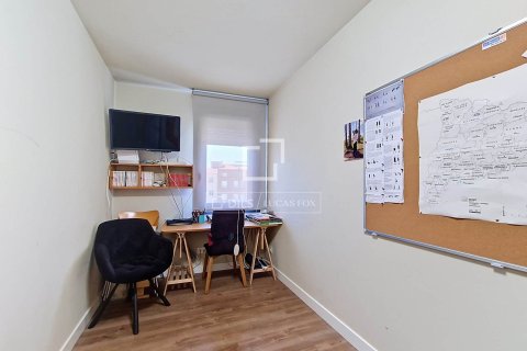 Apartamento en venta en Vilanova i la Geltrú, Barcelona, España 3 dormitorios, 80 m2 No. 194971 - foto 15