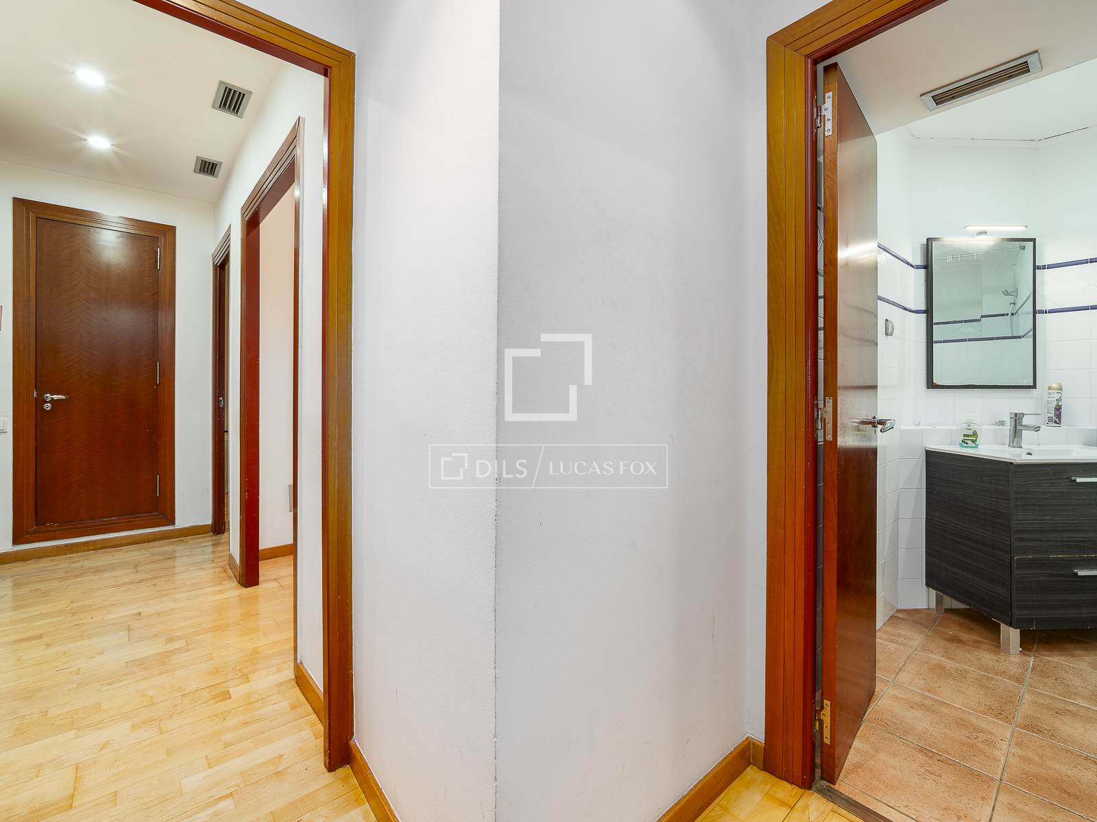 Huoneisto Barcelona, Espanja 2 makuuhuonetta, 68 m2 No. 194972