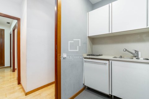 Apartament w Barcelona, Hiszpania 2 sypialnie, 68 mkw. nr 194972 – zdjęcie 13