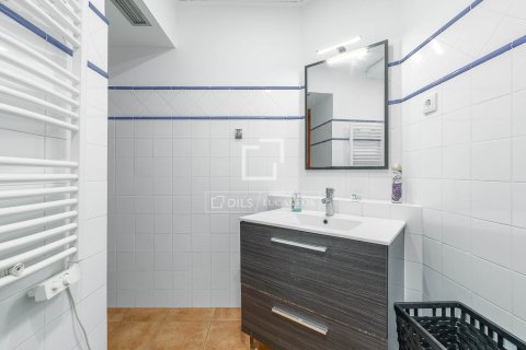 Apartament w Barcelona, Hiszpania 2 sypialnie, 68 mkw. nr 194972 – zdjęcie 20