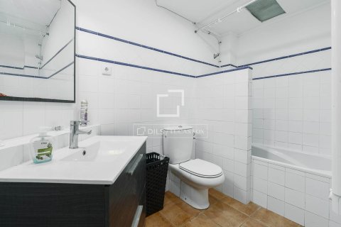 Apartament w Barcelona, Hiszpania 2 sypialnie, 68 mkw. nr 194972 – zdjęcie 18
