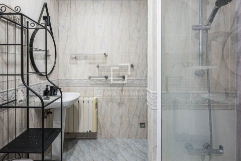 Продажа виллы в Кастельдефельс, Барселона, Испания 2 спальни, 139м2 №194974 - фото 29