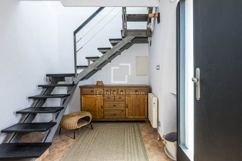 Продажа виллы в Кастельдефельс, Барселона, Испания 2 спальни, 139м2 №194974 - фото 18