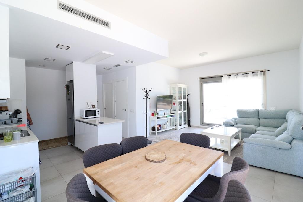 Huvila San Miguel de Salinas, Alicante, Espanja 3 makuuhuonetta, 250 m2 No. 115497