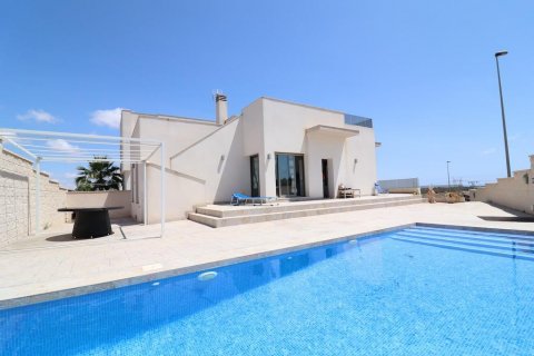 Villa till salu San Miguel de Salinas, Alicante, Spanien 3 sovrum, 250 kvm. Nr. 115497 - foto 1