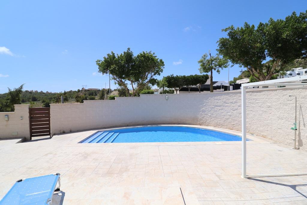 Huvila San Miguel de Salinas, Alicante, Espanja 3 makuuhuonetta, 250 m2 No. 115497