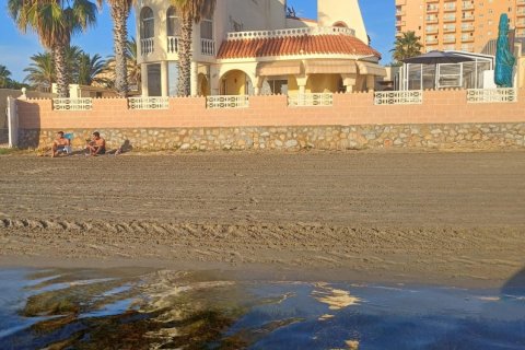Villa in vendita La Manga del Mar Menor, Murcia, Spagna 7 camere da letto, 320 mq. N° 115487 - foto 1